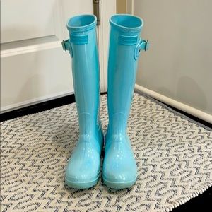 Rain boots-